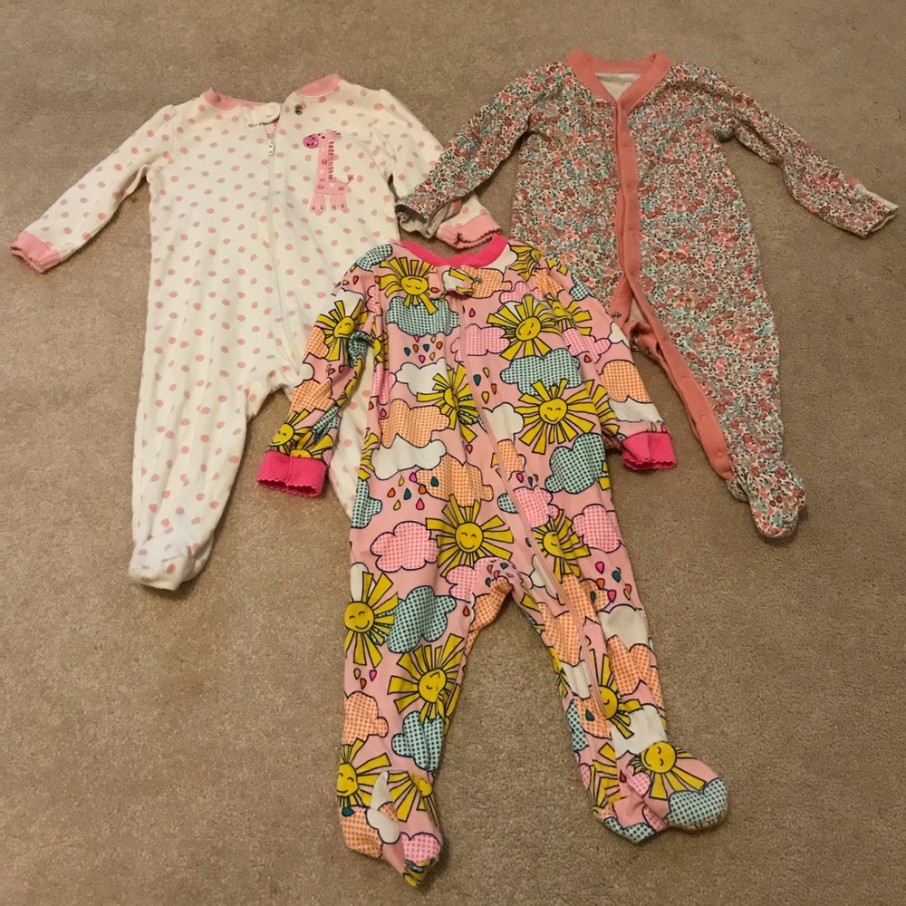 Girls sz 6/9 mo footed PJs